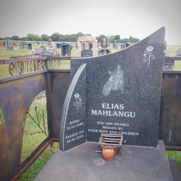 MAHLANGU Elias 1980-2009