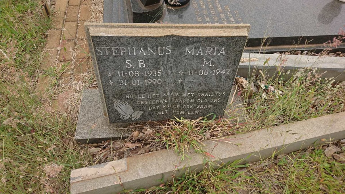 ? Stephanus S.B. 1935-1990 &amp; Maria M. 1942-