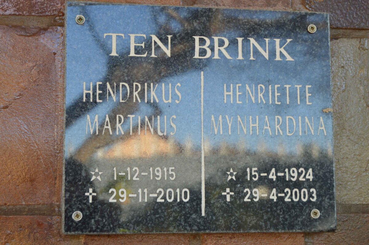 BRINK Hendrikus Martinus, Ten 1915-2010 &amp; Henriette Mynhardina 1924-2003