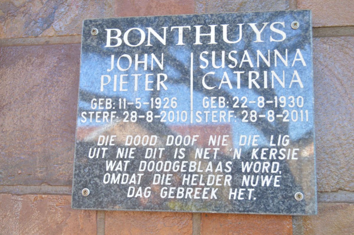 BONTHUYS John Pieter 1926-2010 &amp; Susanna Catrina 1930-2011