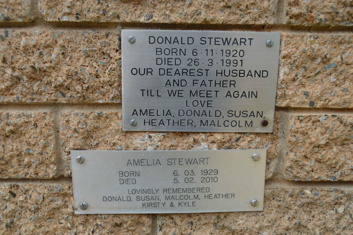 STEWART Donald 1920-1991 &amp; Amelia 1929-2010