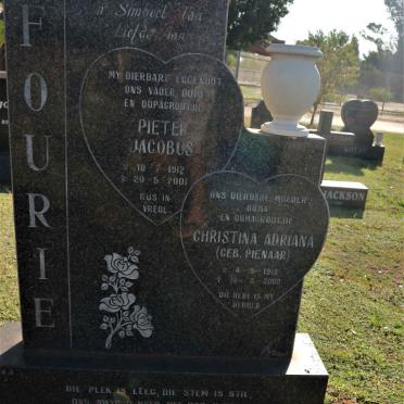 FOURIE Pieter Jacobus 1912-2001 &amp; Christina Adriana PIENAAR 1919-2009