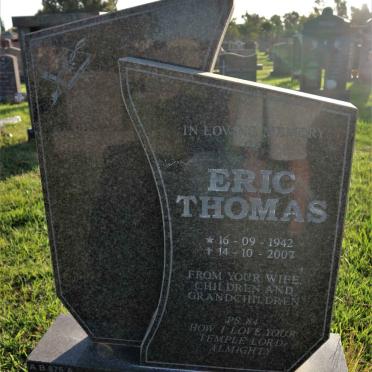 LLOYD Eric Thomas 1942-2007