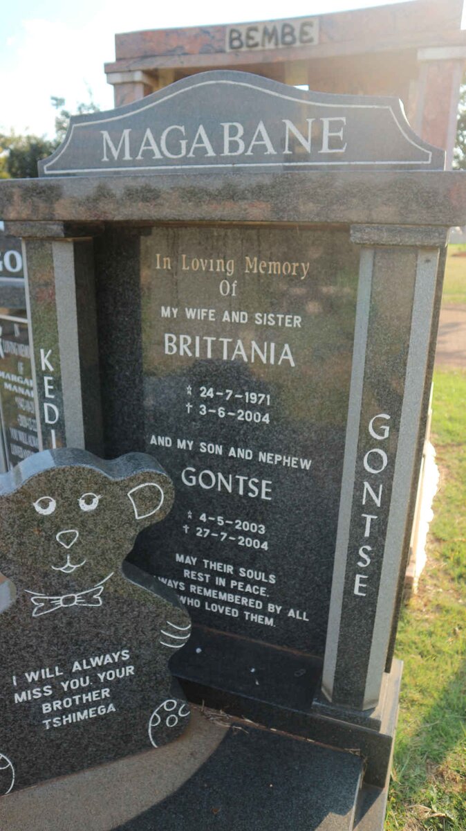 MAGABANE Brittania 1971-2004 :: MAGABANE Gontse 2003-2004