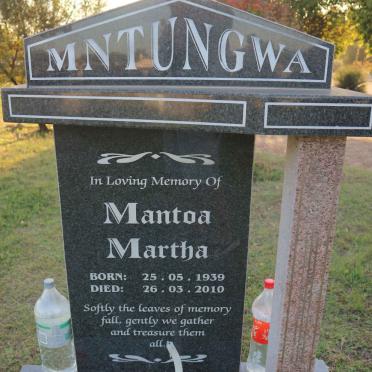 MNTUNGWA Mantoa Martha 1939-2010