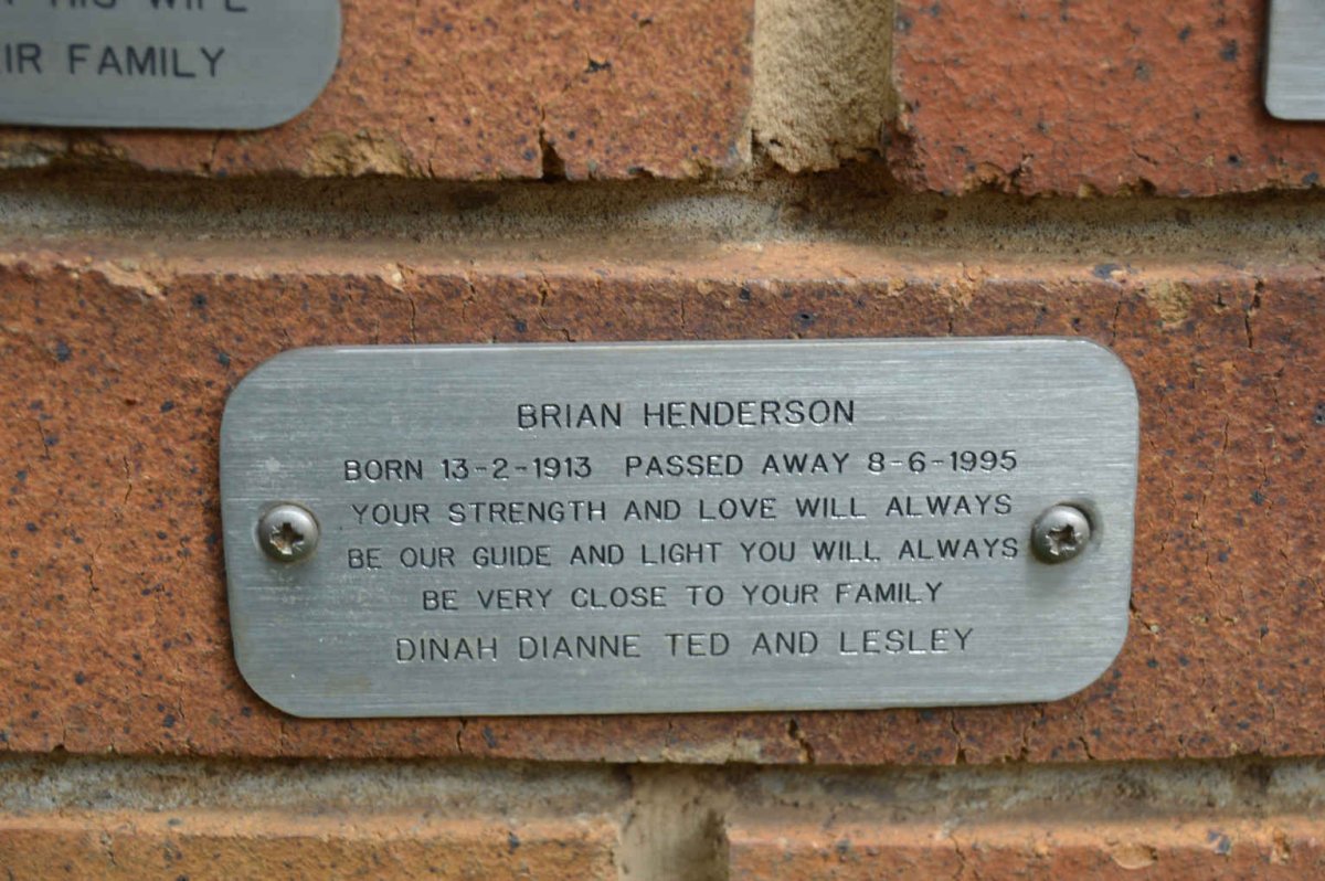 HENDERSON Brian 1913-1995