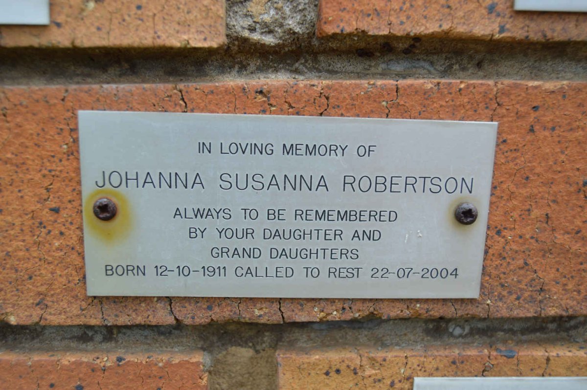 ROBERTSON Johanna Susanna 1911-2004