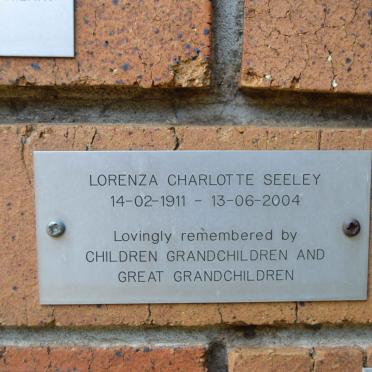 SEELEY Lorenza Charlotte 1911-2004