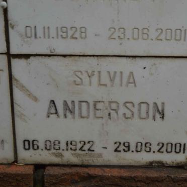 ANDERSON Sylvia 1922-2001