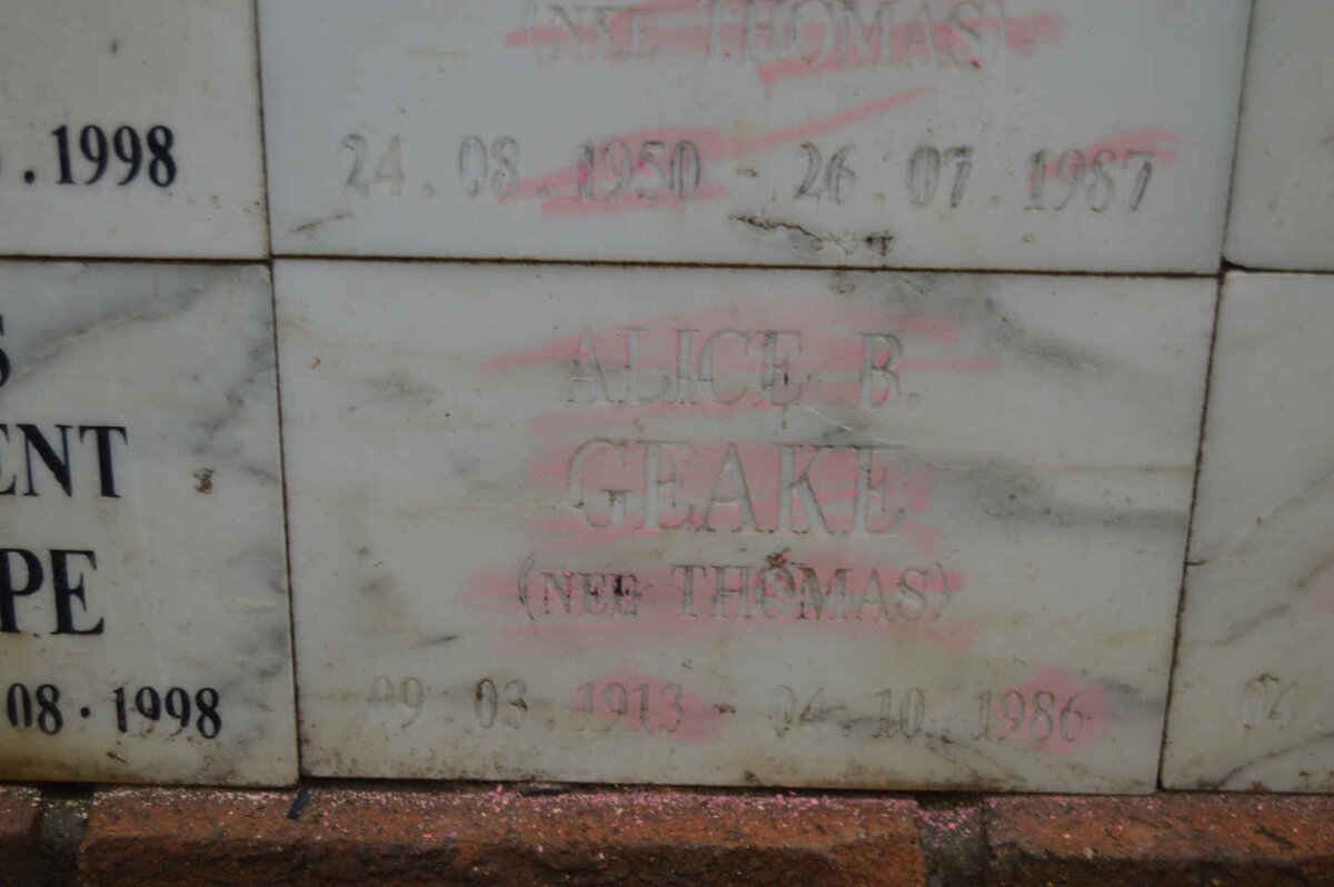 GEAKE Alice B. nee THOMAS 1913-1986