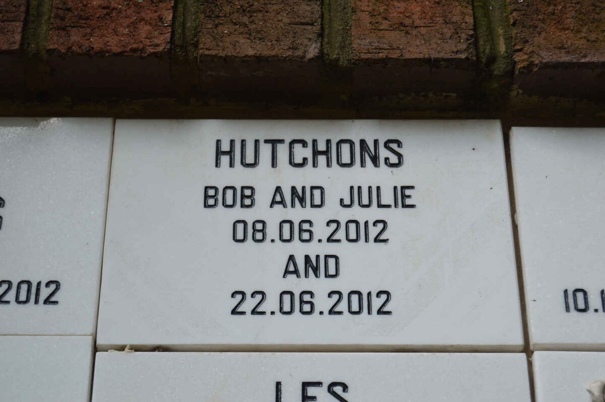 HUTCHONS Bob -2012 &amp; Julie -2012