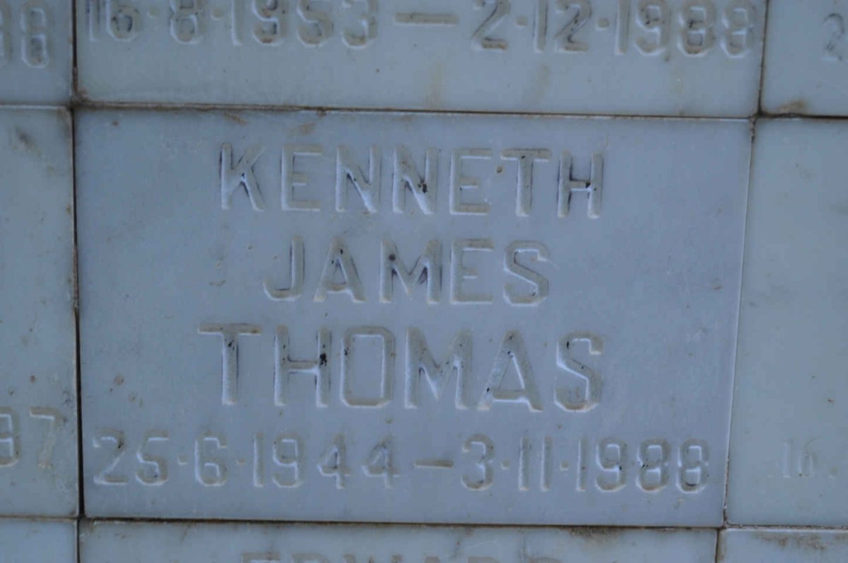 THOMAS Kenneth James 1944-1988