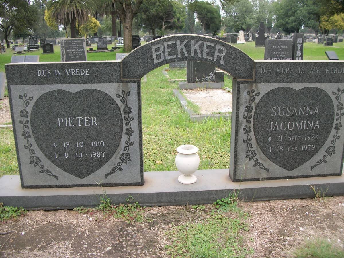 BEKKER Pieter 1910-1987 &amp; Susanna Jacomina 1924-1979