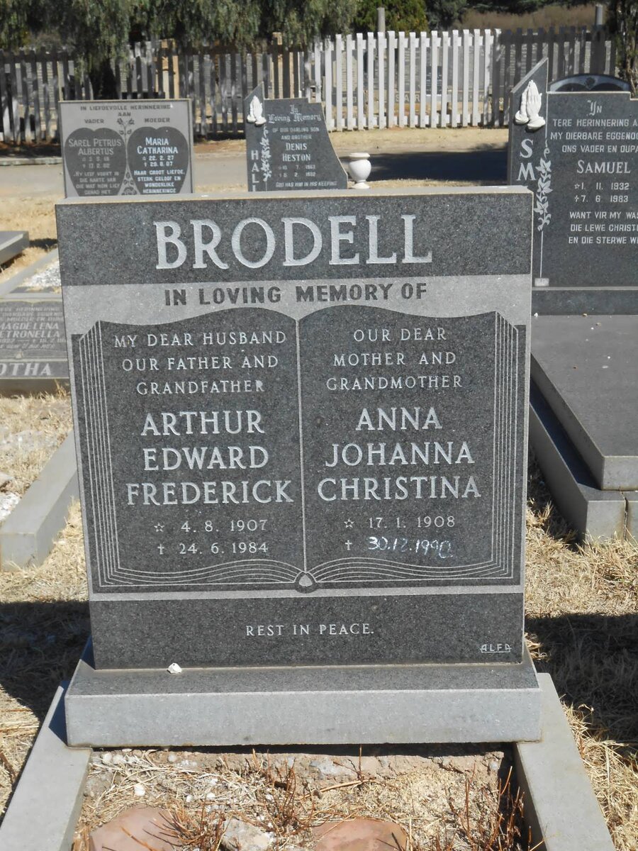 BRODELL Arthur Edward Frederick 1907-1984 &amp; Anna Johanna Christina 1908-1990