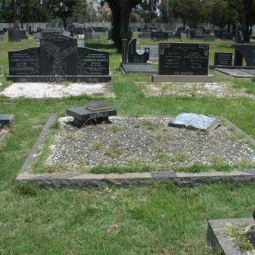 CRONJE Cornelius 1911-1963 &amp; Maria Elizabeth 1914-1993