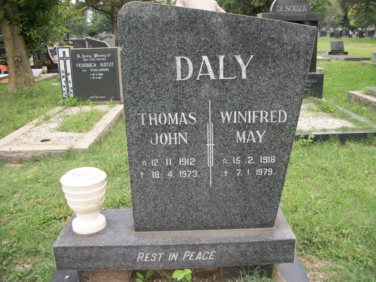 DALY Thomas John 1912-1973 &amp; Winifred May 1918-1979