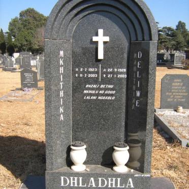DHLADHLA Mkhithika 1923-2003 &amp;  Deliwe 1926-2003