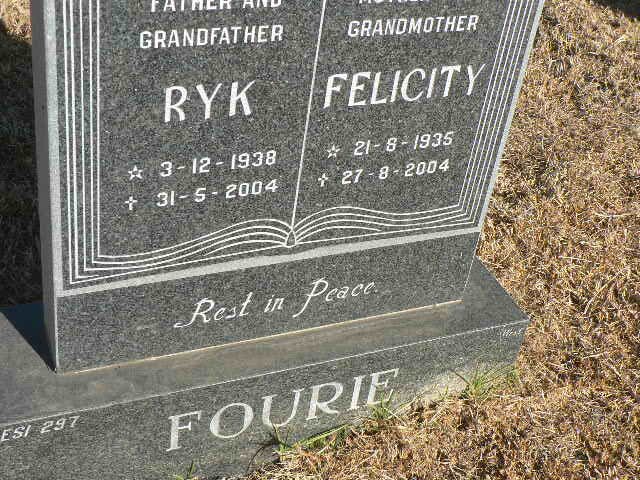 FOURIE Ryk 1938-2004 &amp; Felicity 1935-2004