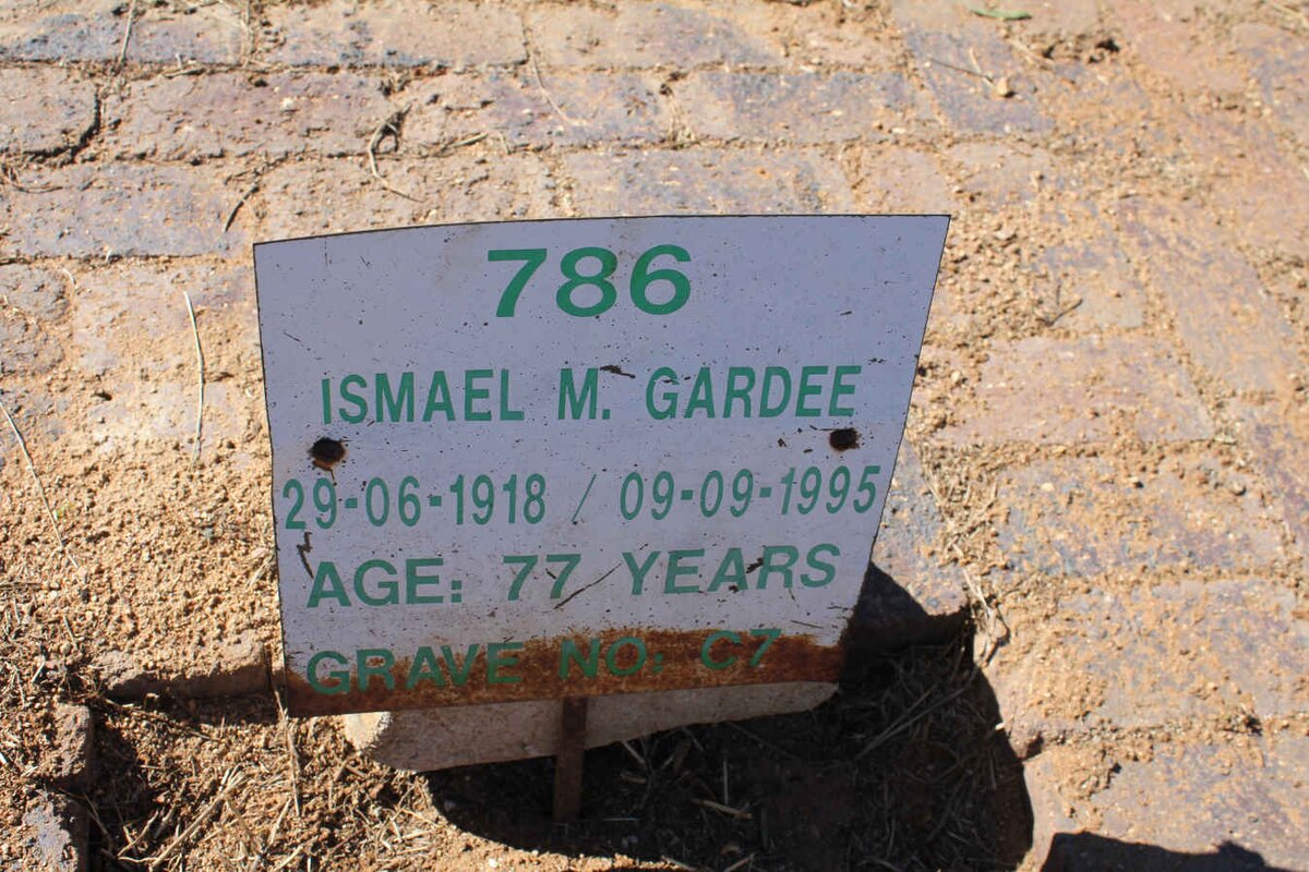 GARDEE Ismael M. 1918-1995