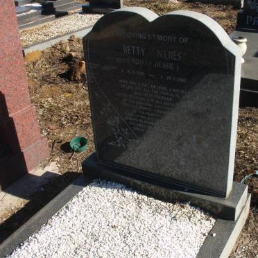 GOPAL Betty Jantjies 1924-2005