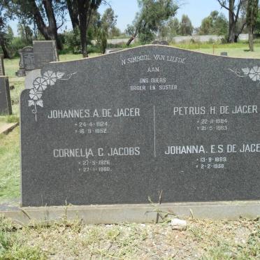 JAGER Petrus H., de 1884-1985 &amp; Johanna E.S. 1889-1950 :: DE JAGER Johannes A., 1924-1952 :: JACOBS Cornelia 1926-1960