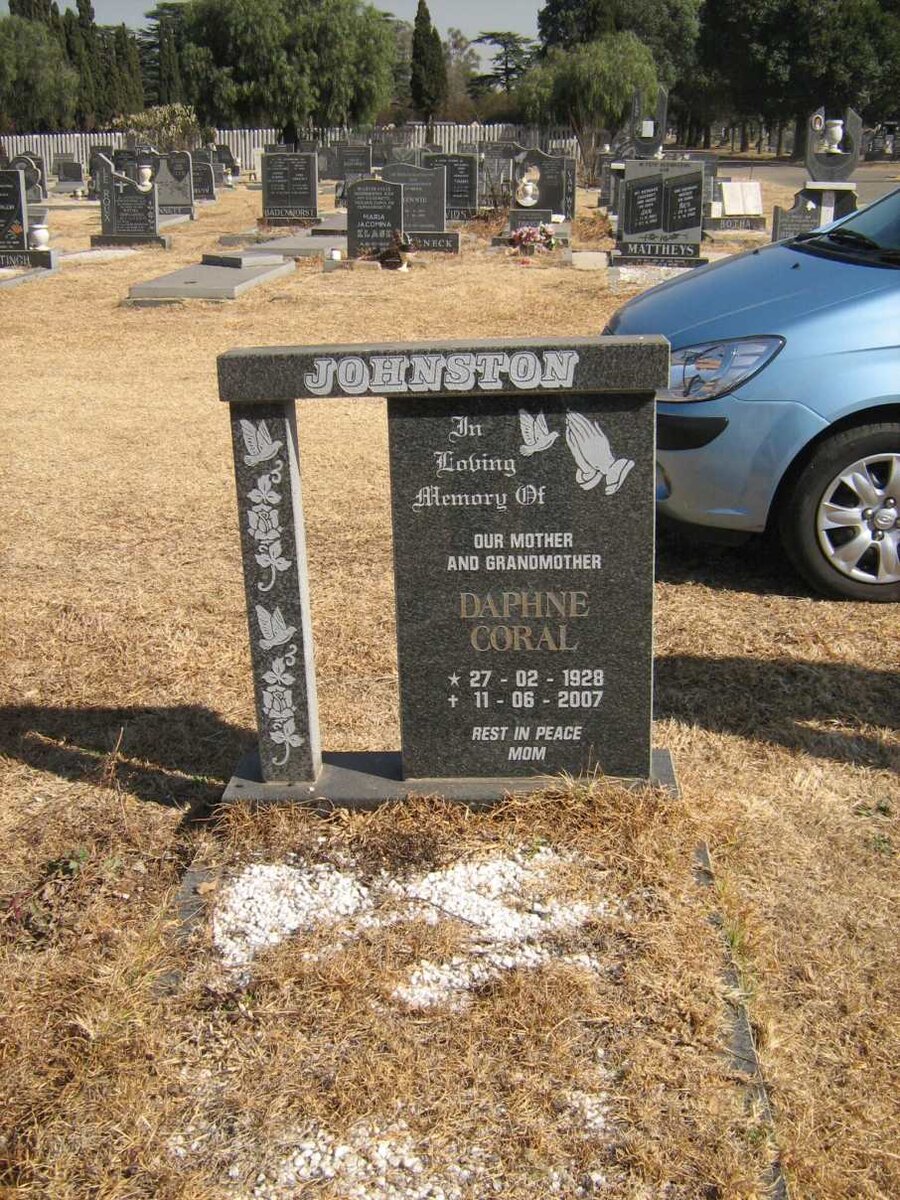 JOHNSTON Daphne Coral 1928-2007