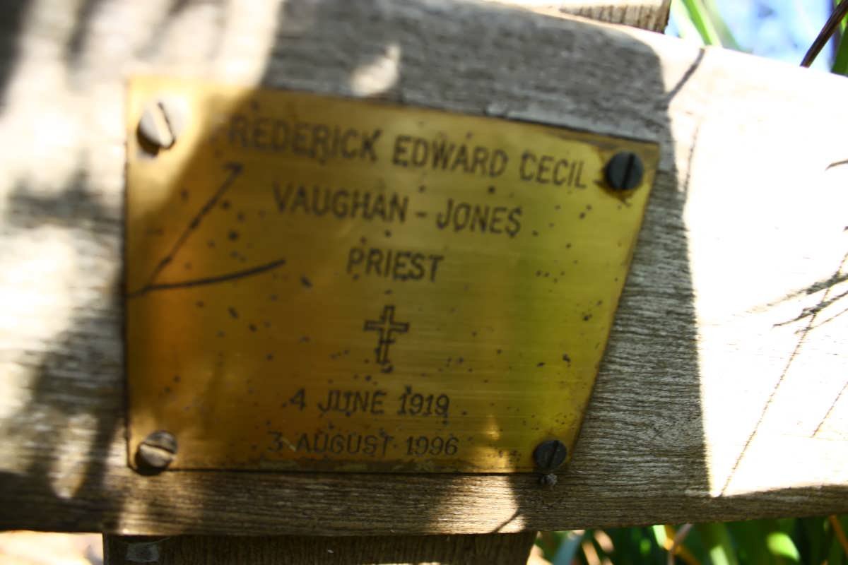 JONES Frederick Edward Cecil, VAUGHAN 1919-1996
