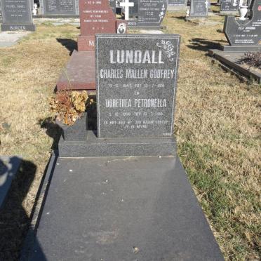 LUNDELL Charles Mallen Godfrey 1945-1991 &amp; Dorethea Petronella 1936-1991