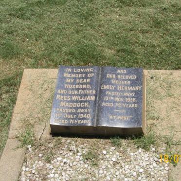 MADDOCK Rees William -1940 &amp; Emily Hermany -1958