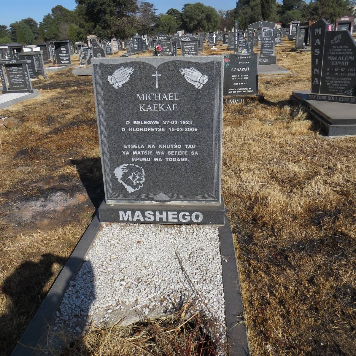 MASHEGO Michael Kaekae 1923-2006