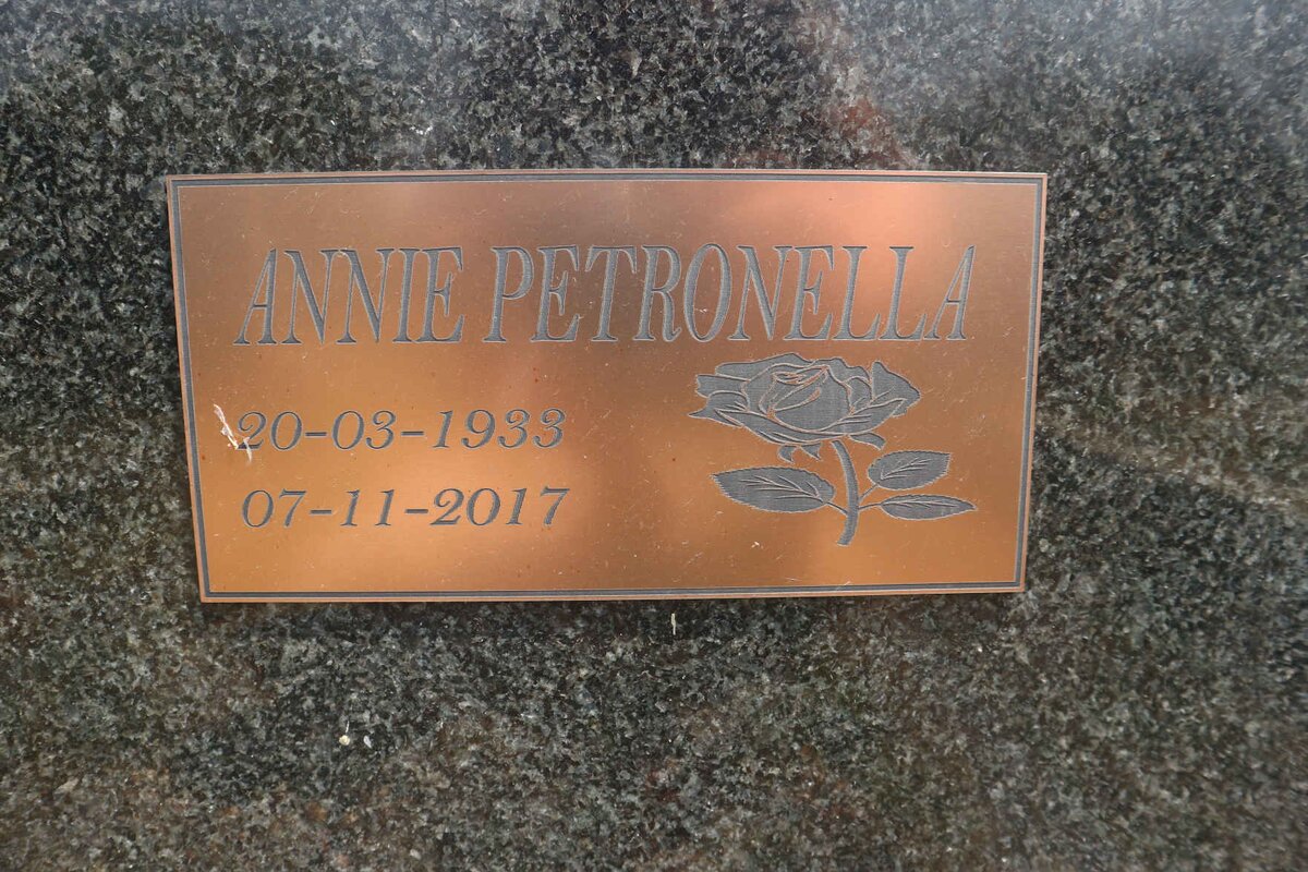 MARTIN Annie Petronella 1933-2017