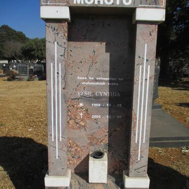 MOHOTO Elsie Cythia 1966-2002