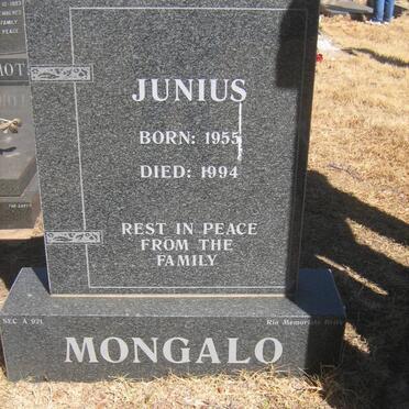 MONGALO Junius 1955-1994