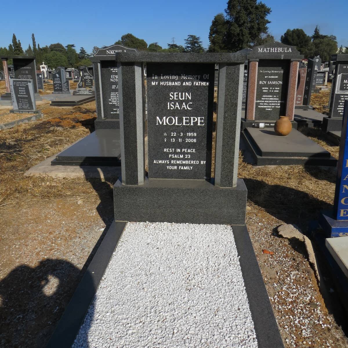 MOLEPE Seun Isaac 1959-2006