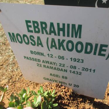 MOOSA Ebrahim 1923-2011