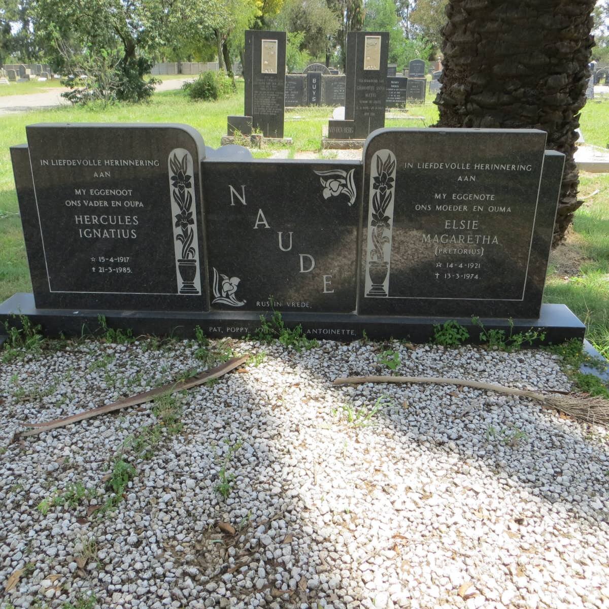 NAUDE Hercules Ignatius 1917-1955 &amp; Elsie Magaretha PRETORIUS 1921-1974