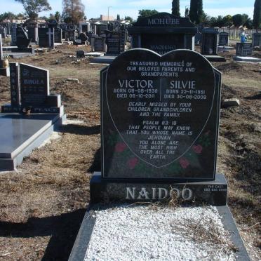 NAIDOO Victor 1938-2011 &amp; Silvie 1951-2008