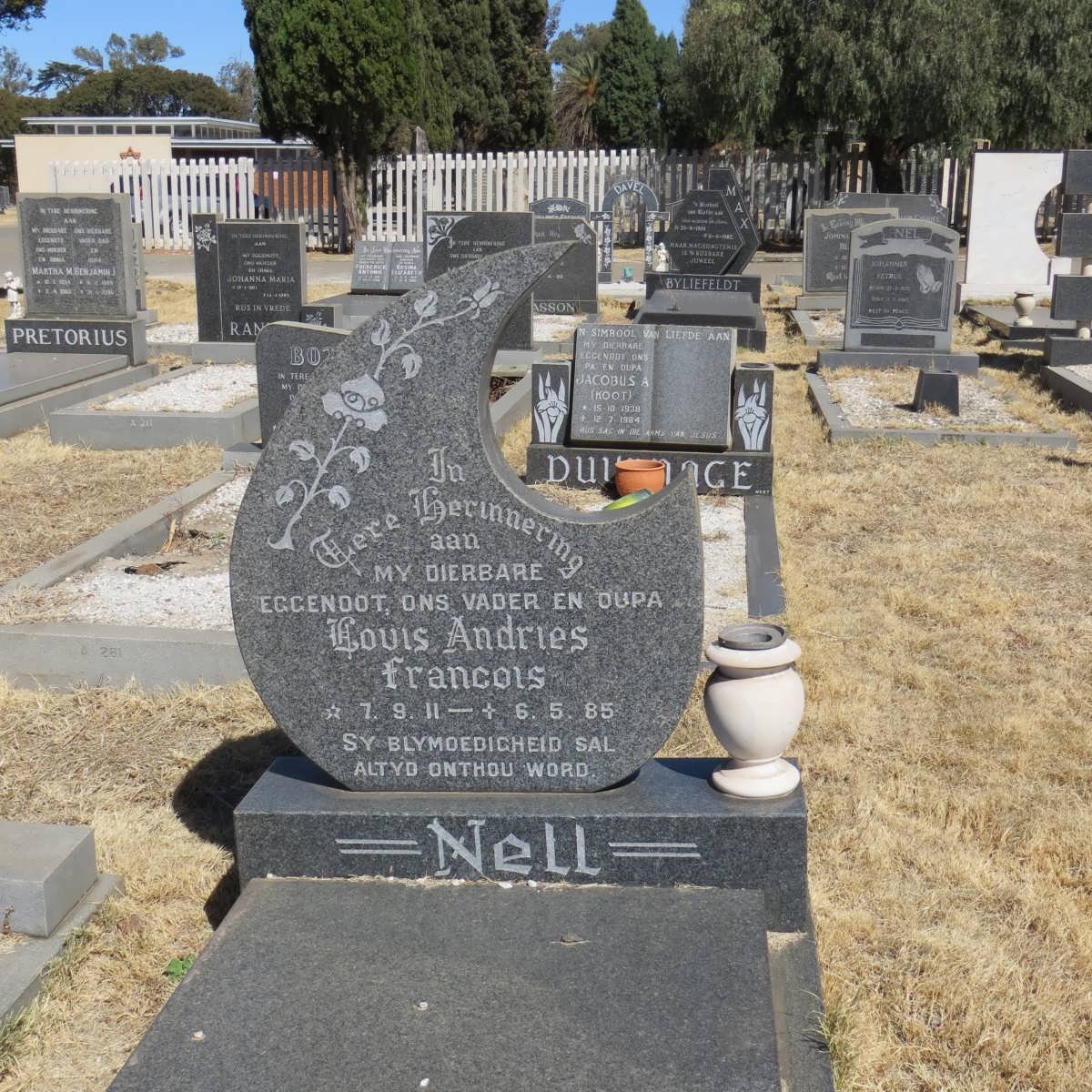 NELL Louis Andries Francios 1911-1985