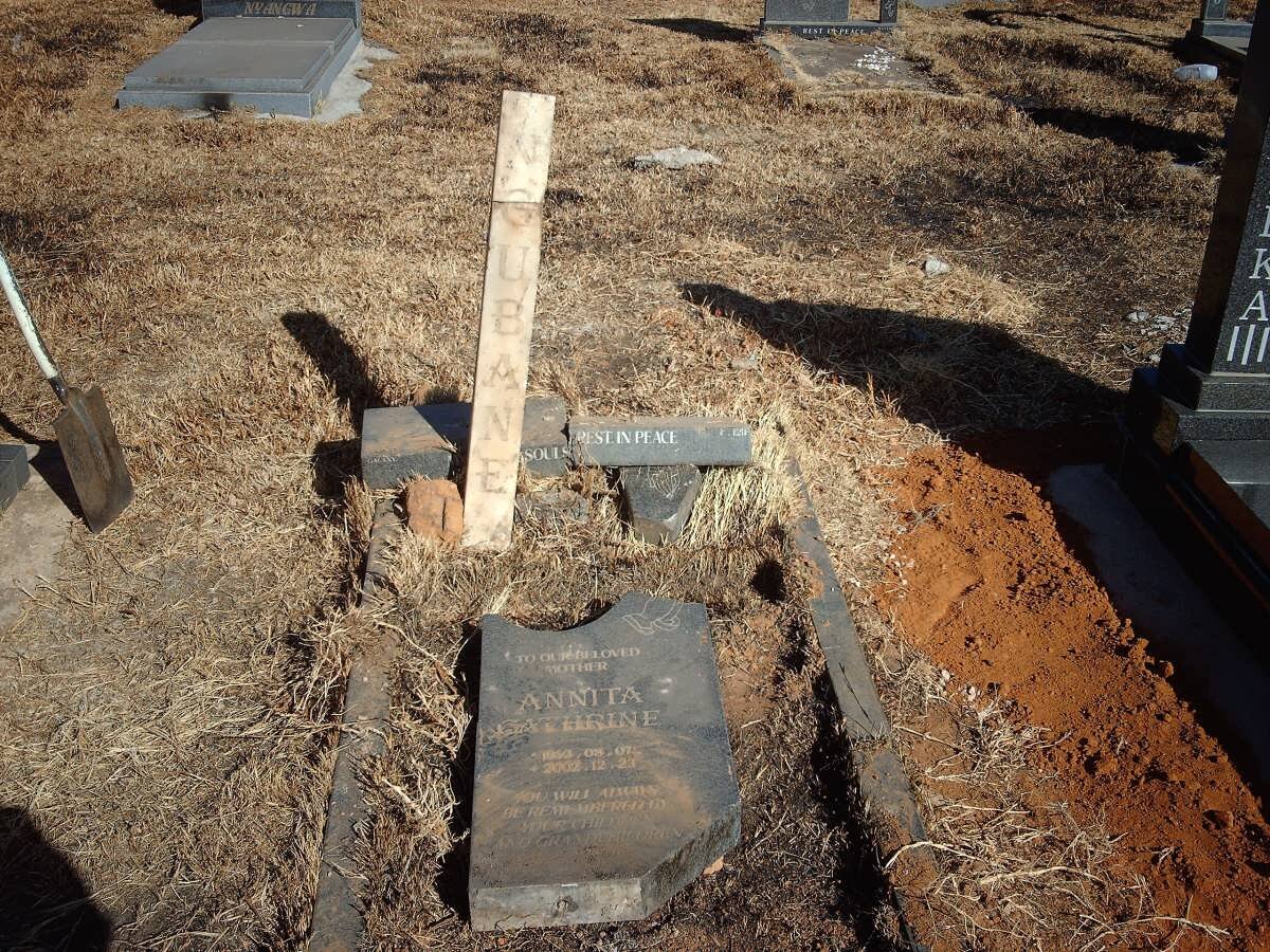 NGUBANE Annita Cathrine 195?-2002