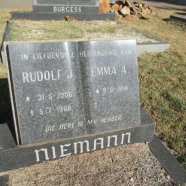 NIEMANN Rudolf J. 1906-1988 &amp; Emma A. 1914-