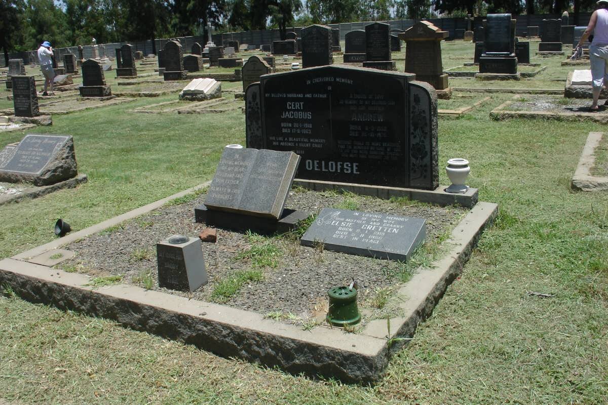 OELOFSE Gert Jacobus 1918-1963 :: OELOFSE Andrew 1950-1975 - see description for rest of names