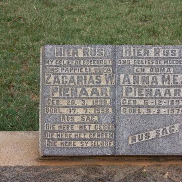 PIENAAR Zagarias W. 1890-1958 &amp; Anna M.E.J. 1897-1974