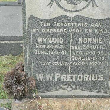 PRETORIUS Nonnie nee SCHUTTE 1898-1940 :: PRETORIUS Wynand 1921-1941
