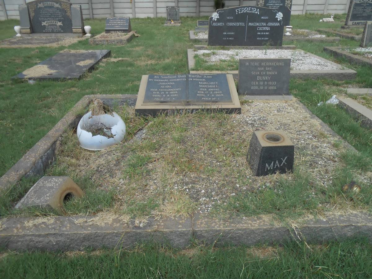 RANDALL Margaret Marshall nee SMITH 1909-1959 :: Johanna Alida nee ENGELBRECHT 1926-1961 :: Bunny 1933-1965