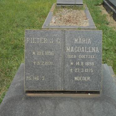 ROUX Pieter J.C. 1896-1971 &amp; Maria Magdalena COETZEE 1898-1975