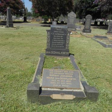 SCHALKWYK P.D., van 1897-1941 &amp; Sophia Johanna Mara 1902-1943