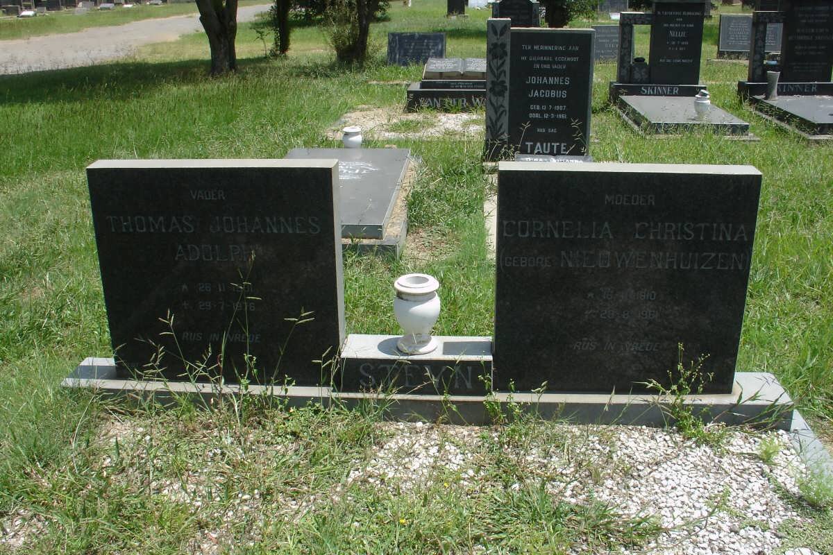 STEYN Thomas Johannes Adolpf 1901-1976 &amp; Cornelia Christina NIEUWENHUIZEN 1910-1961