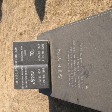 STEYN Tol 1928-2006 &amp; Joyce 1934-1995