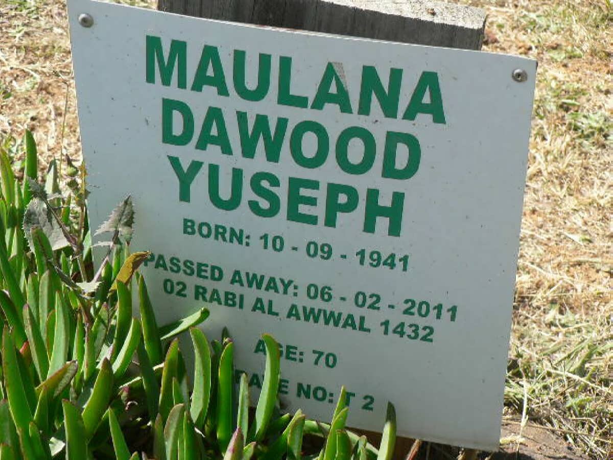 YUSEPH Maulana Dawood 1941-2011