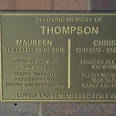 THOMPSON Maureen 1941-2010 :: THOMPSON Chris 1970-1991